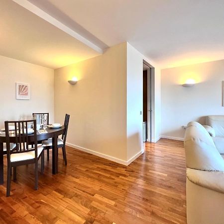 Apartamento Fairmont Avenue E14 9Pq Londres Exterior foto