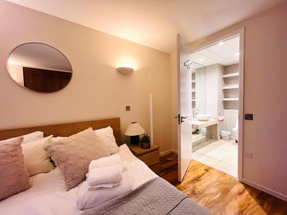 Apartamento Fairmont Avenue E14 9Pq Londres Exterior foto