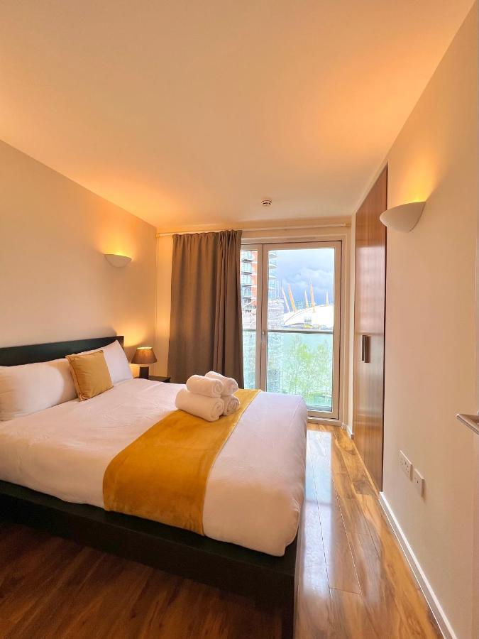 Apartamento Fairmont Avenue E14 9Pq Londres Exterior foto