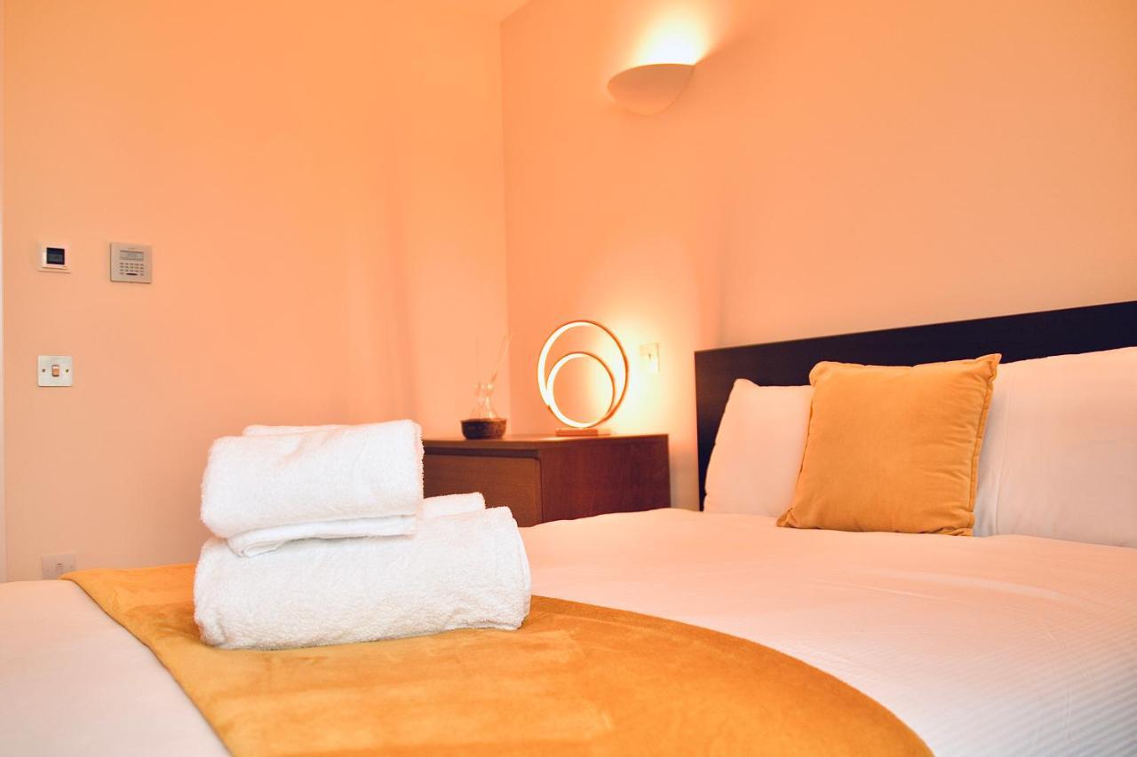 Apartamento Fairmont Avenue E14 9Pq Londres Exterior foto