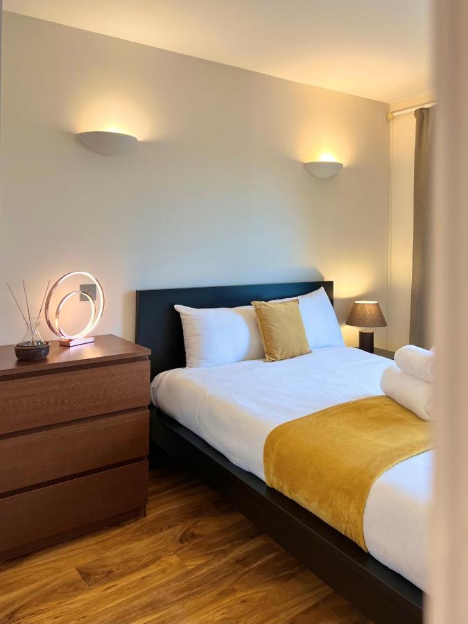 Apartamento Fairmont Avenue E14 9Pq Londres Exterior foto